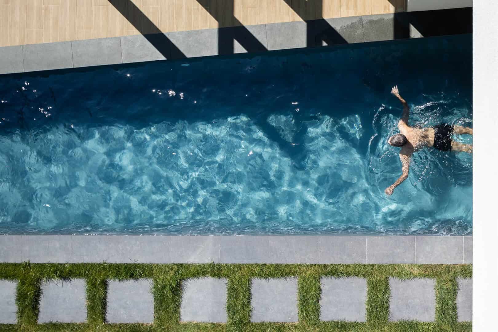 Diagonal House by Frari Architecture Network in Aveiro, Portugal Diagonal House by Frari Architecture Network in Aveiro, Portugal