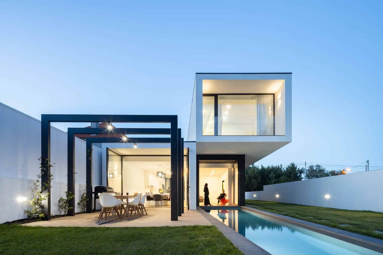 Diagonal House by Frari Architecture Network in Aveiro, Portugal Diagonal House by Frari Architecture Network in Aveiro, Portugal