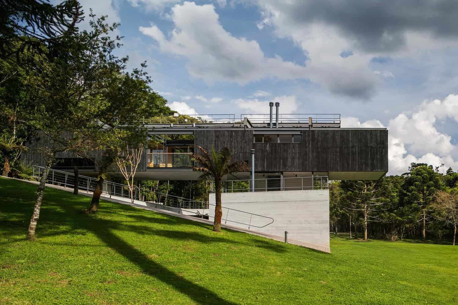 House in Mantiqueira by Una Arquitetos in Brazil House in Mantiqueira by Una Arquitetos in Brazil