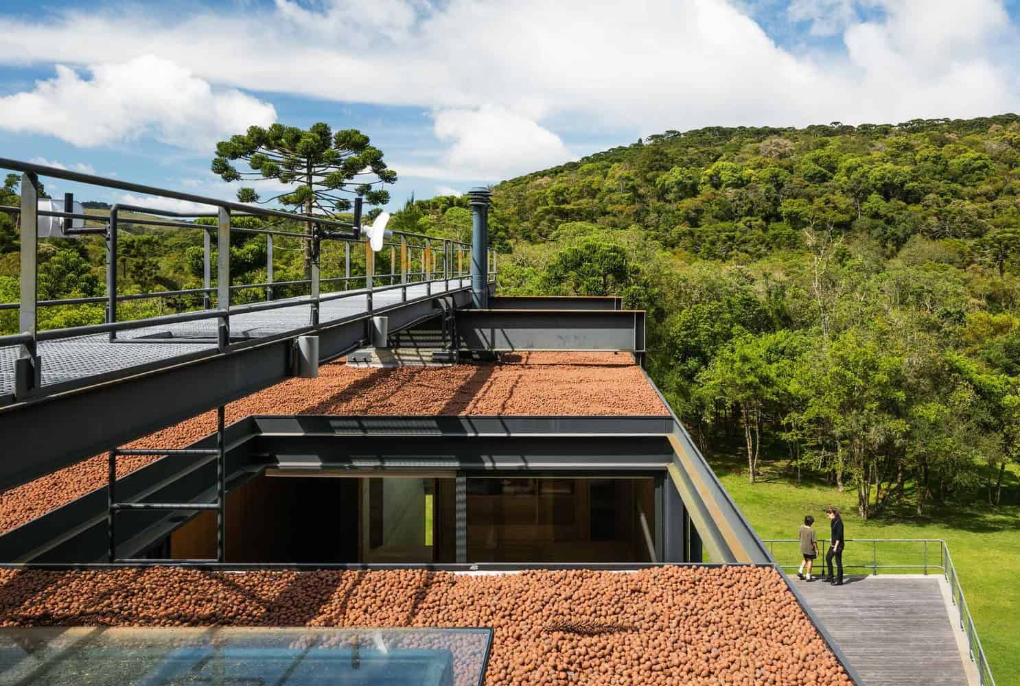 House in Mantiqueira by Una Arquitetos in Brazil House in Mantiqueira by Una Arquitetos in Brazil