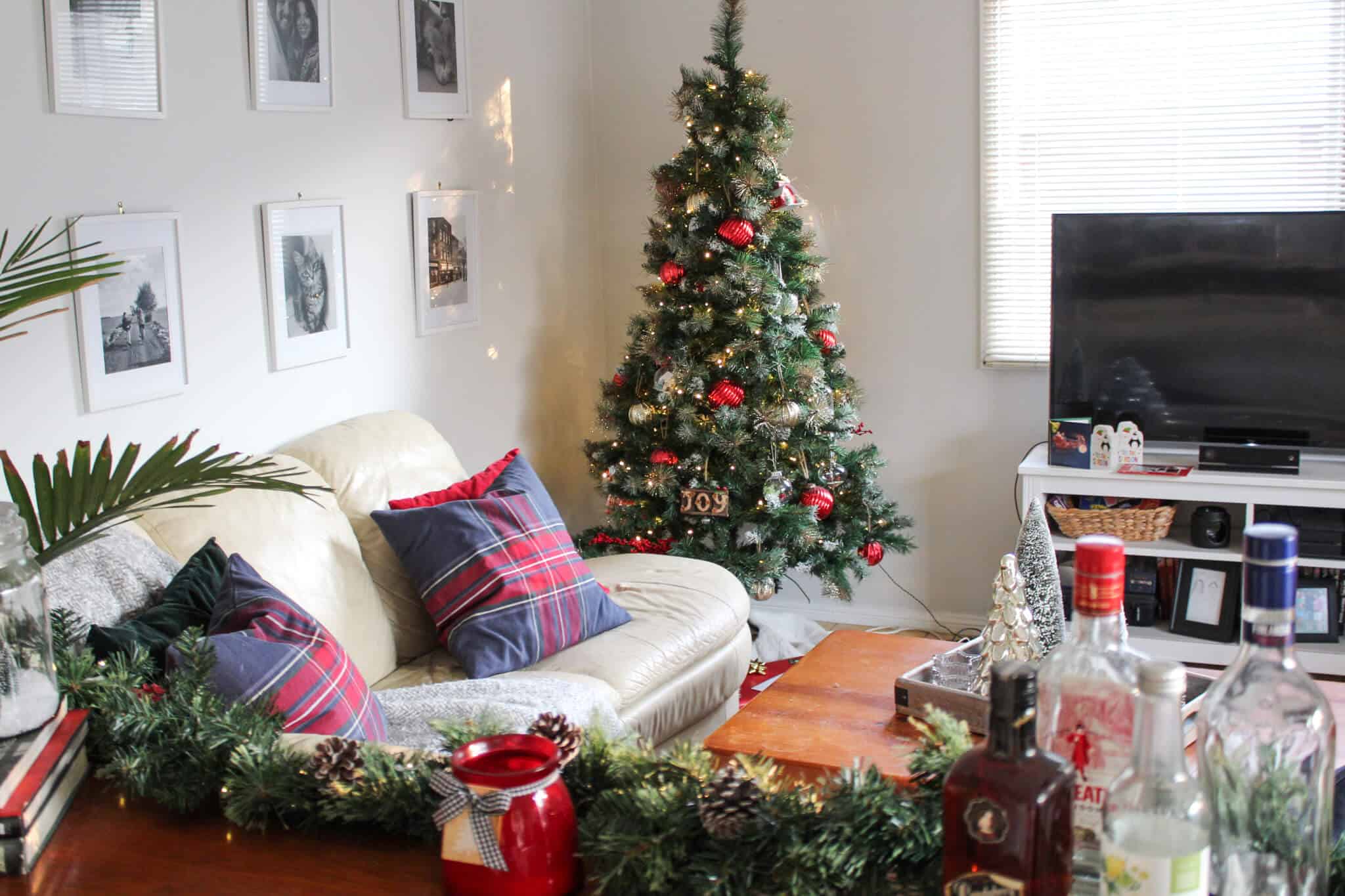 Holiday Decorating Tips and Tricks