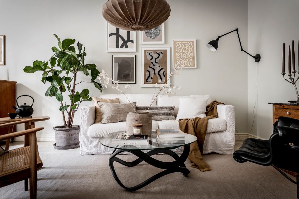 Tips For A Successful Wall Of Frames