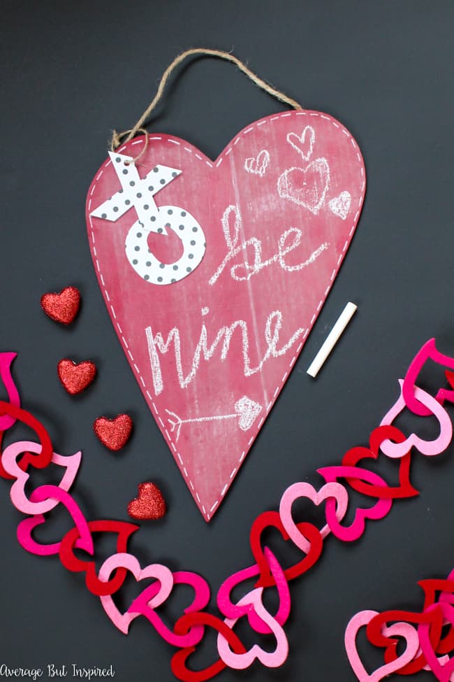 15 Wholesome DIY Valentine's Décor Crafts You Will Adore