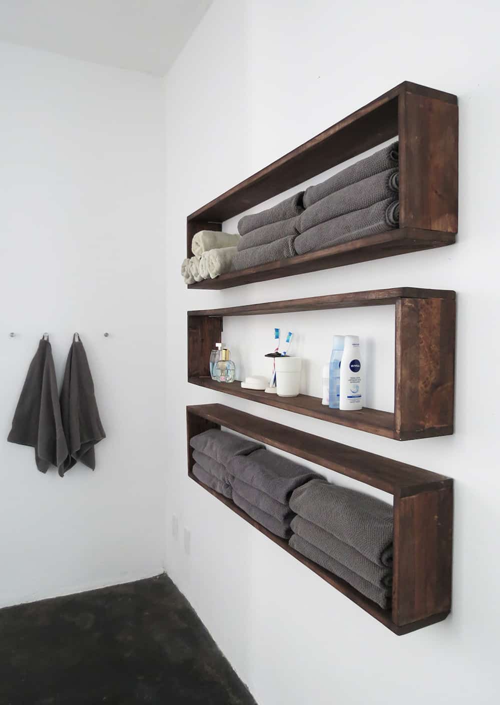 16 Clever DIY Rustic Storage & Organization Projects For Your Home