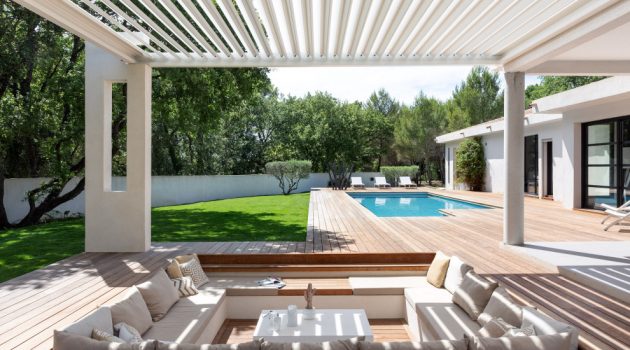 16 Marvelous Contemporary Deck Designs For Those Sunny Days