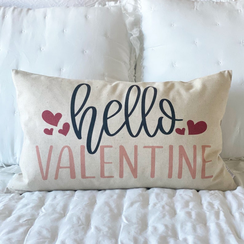 18 Sweet Valentine's Day Pillow Designs With A Lovely Mood