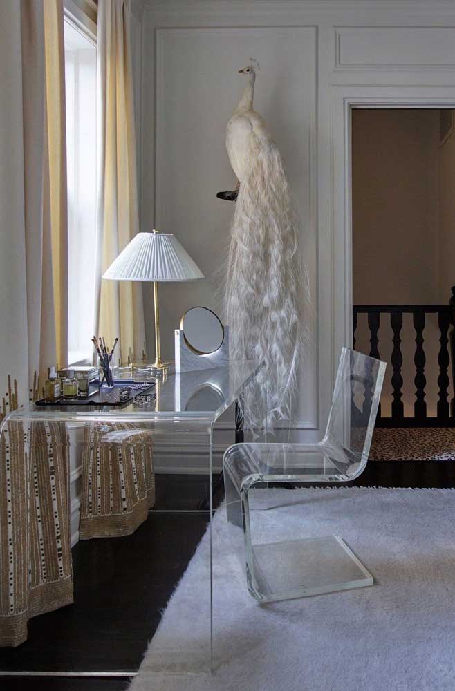 See How To Choose The Ideal Transparent Chairs For Your Home See How To Choose The Ideal Transparent Chairs For Your Home