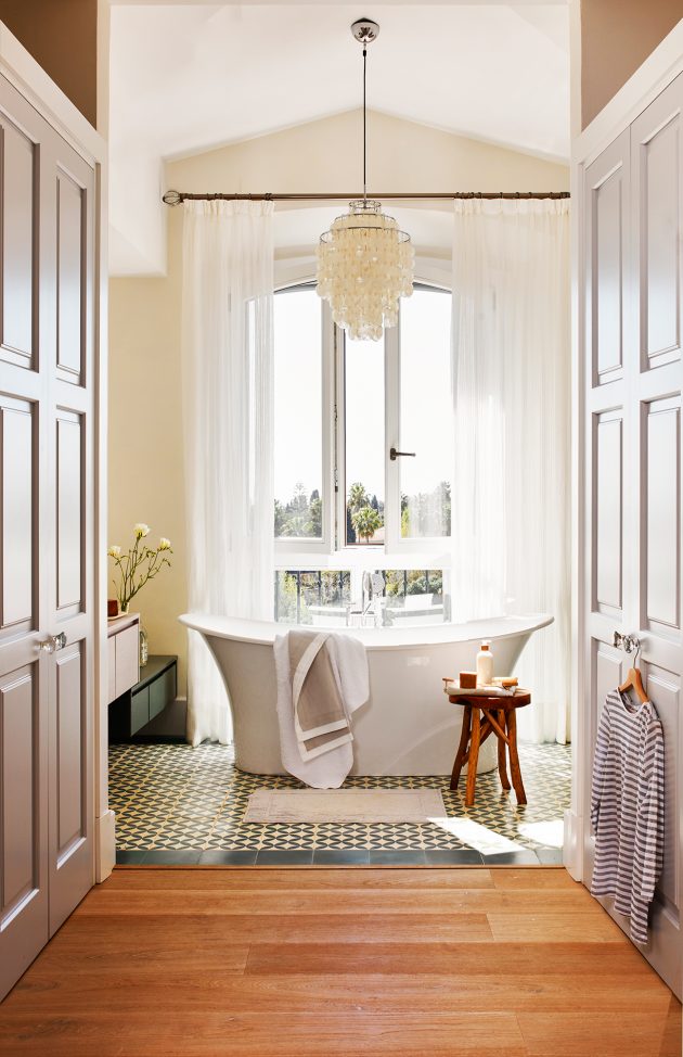 En Suite, Large, Mini Bathroom Looks For You To Get Inspired