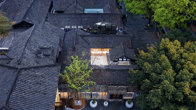 Arabica, Wide & Narrow Alley in Chengdu by B.L.U.E. Architecture Studio
