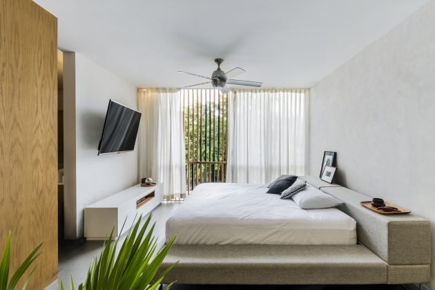 Ciruelo 7 House by Warm Architects in Cancun, Mexico