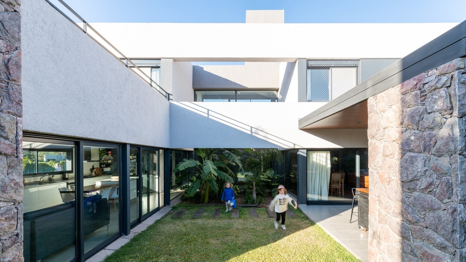 LVF House by PSV Arquitectura in Villa Allende, Argentina