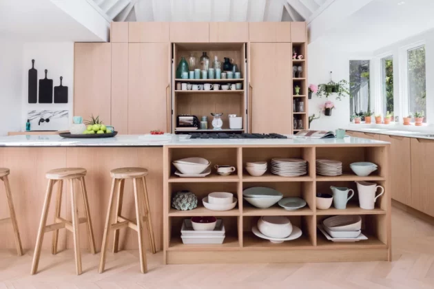 Decorative Ideas To Make A Modern Wooden Kitchen Warmer
