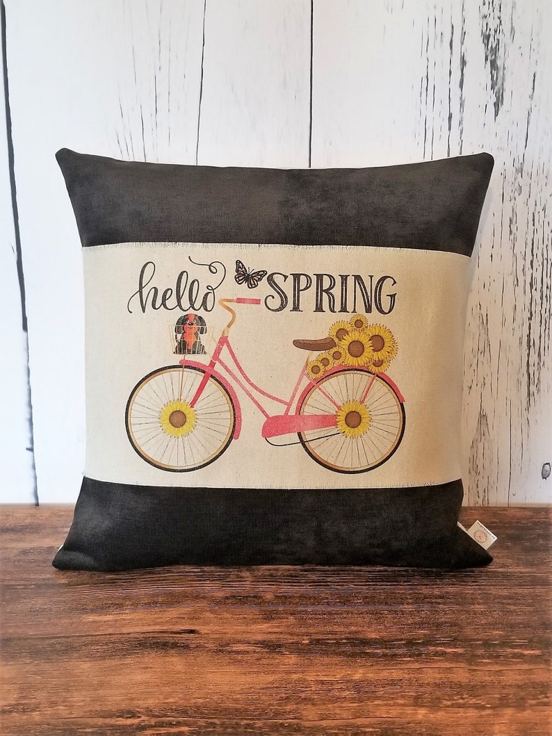 15 Awesome Spring Pillow Designs That Will Update Your Couch For The Season