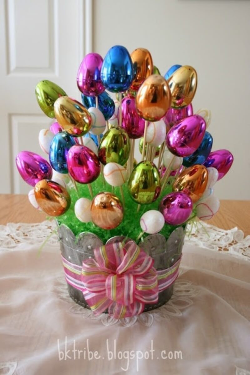 15 Cute DIY Easter Centerpiece Ideas That Will Brighten Up Your Table
