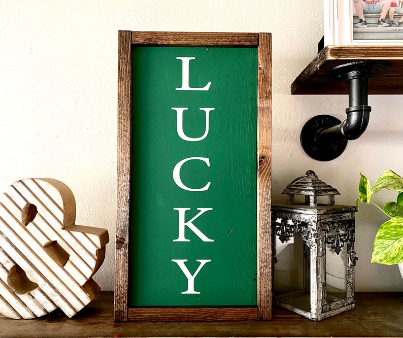 18 Winsome St. Patrick's Day Sign Designs For Subtle Festive Décor