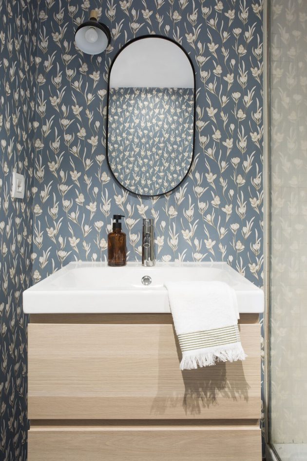 The Keys For a Bright Home - Neutrals With Colors And Lots of Light