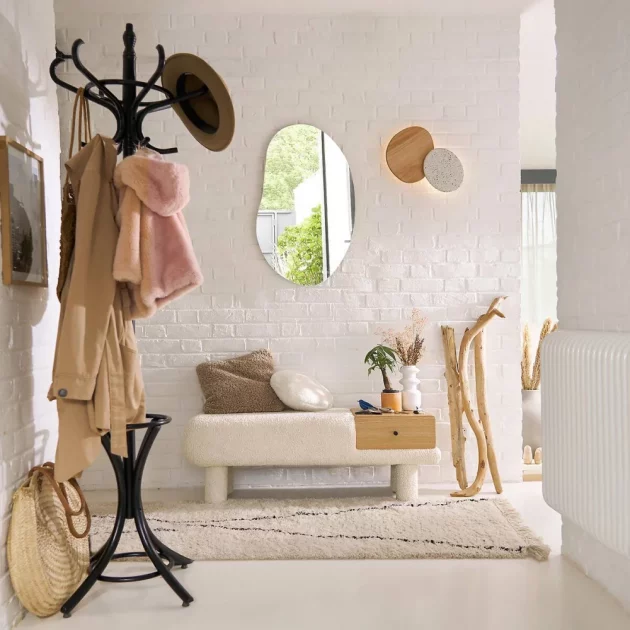Practical & Chic Wall Lights
