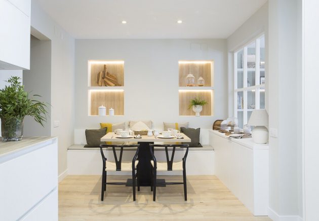 The Keys For a Bright Home - Neutrals With Colors And Lots of Light