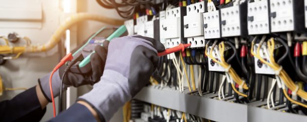 6 Best Tips For Choosing The Right Electrician For Your Luxury Home