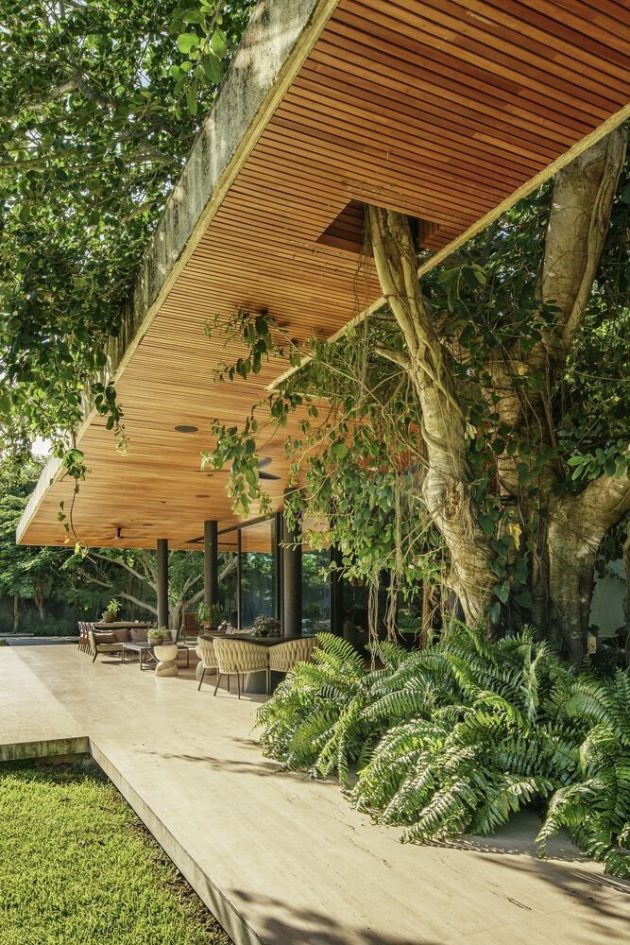 Akúun House by Arkham Projects in Merida, Mexico