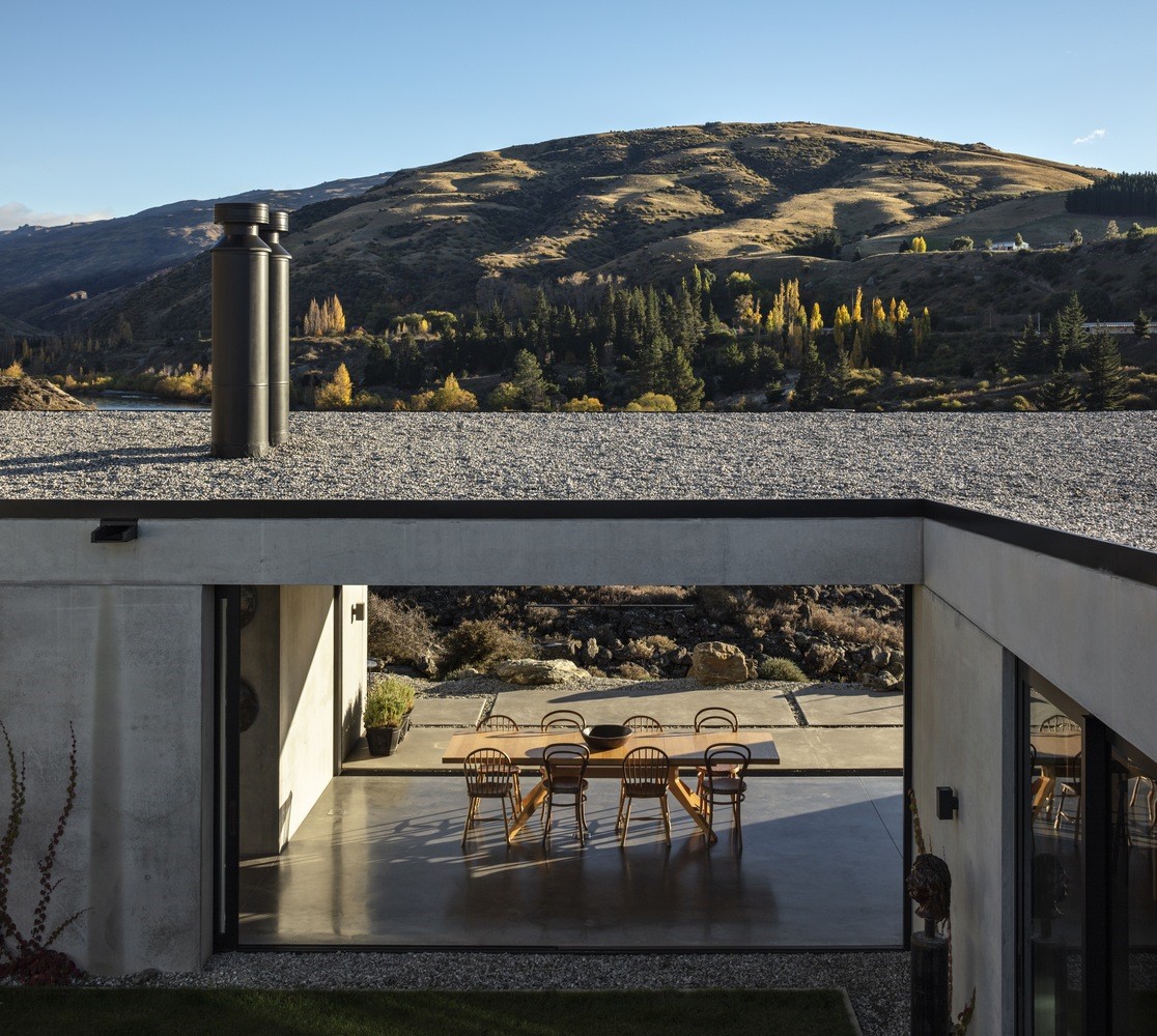 Black Quail House by Bergendy Cooke in New Zealand Black Quail House by Bergendy Cooke in New Zealand