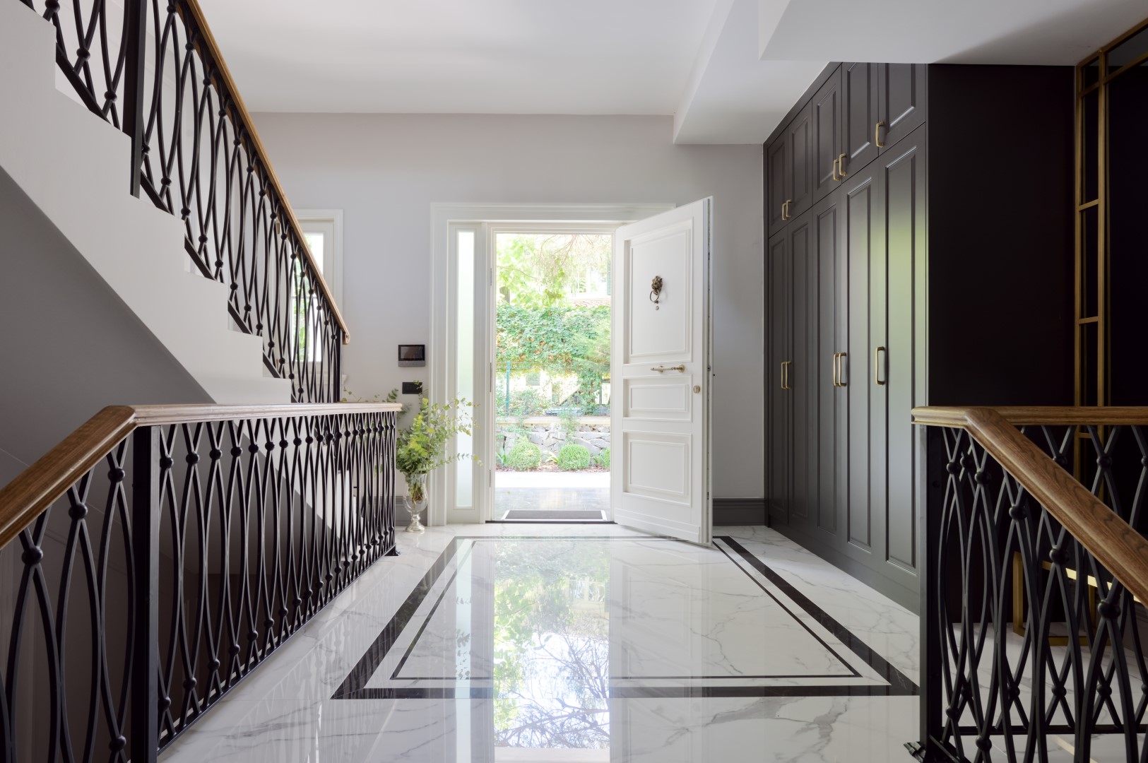 Coexistence of Aesthetics and Function: Ekin-I House Coexistence of Aesthetics and Function: Ekin-I House