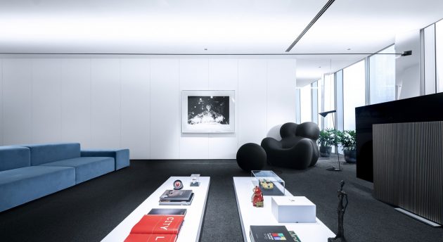Designer Evans Lee's IFC F52 Office in Guangzhou, China