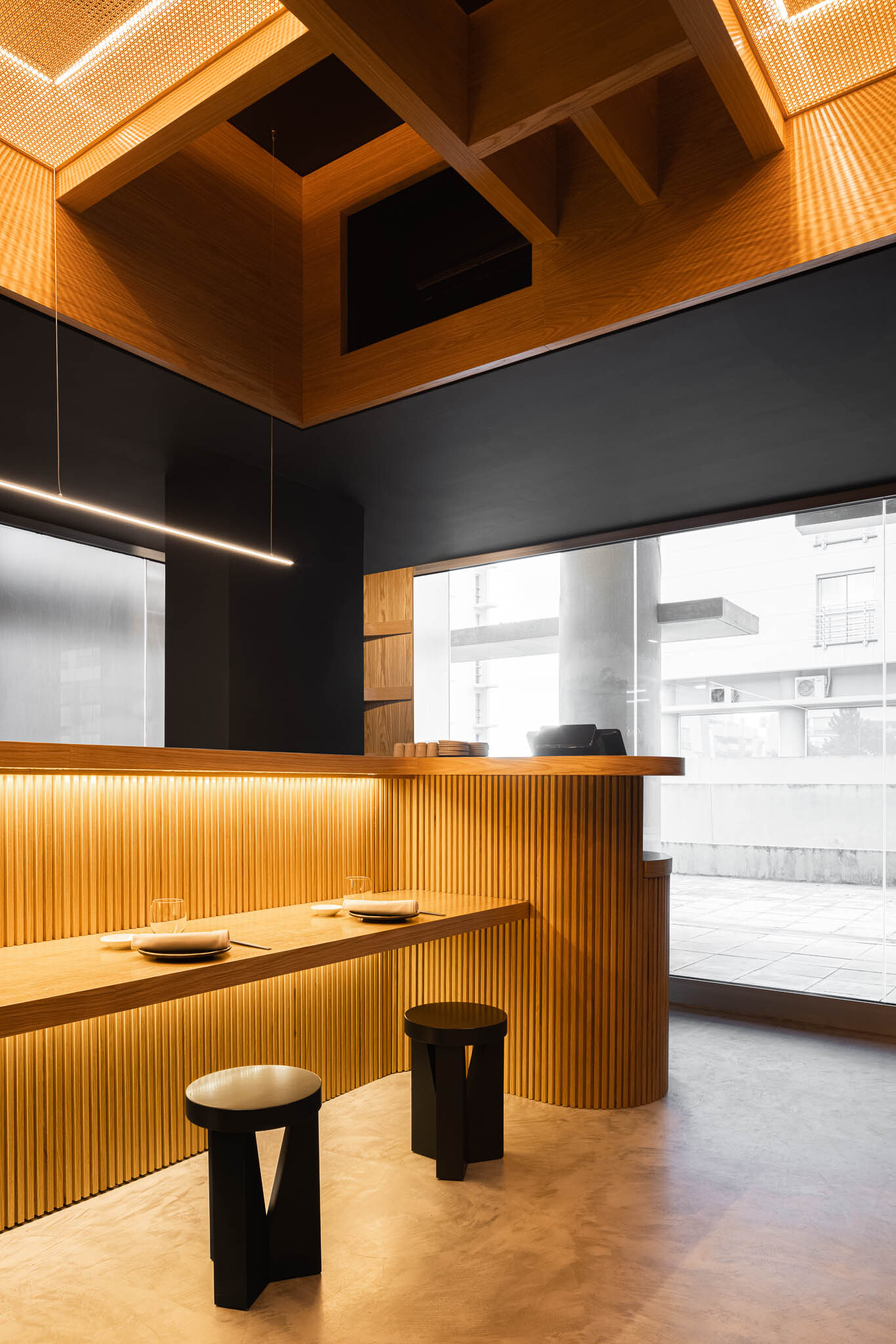 Intimate and minimal is the new Fuji Restaurant in the Azores Intimate and minimal is the new Fuji Restaurant in the Azores