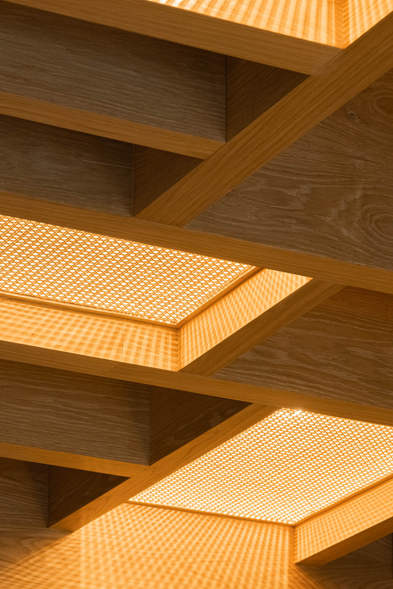 Intimate and minimal is the new Fuji Restaurant in the Azores Intimate and minimal is the new Fuji Restaurant in the Azores