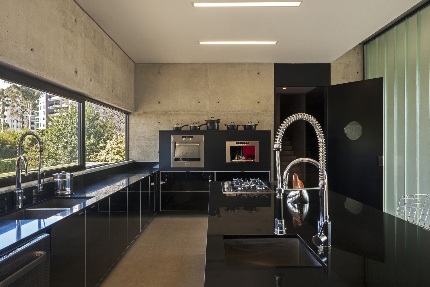 RB House by Marcos Bertoldi Arquitetos in Curitiba, Brazil RB House by Marcos Bertoldi Arquitetos in Curitiba, Brazil