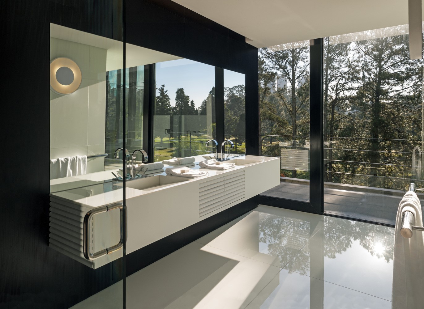 RB House by Marcos Bertoldi Arquitetos in Curitiba, Brazil RB House by Marcos Bertoldi Arquitetos in Curitiba, Brazil