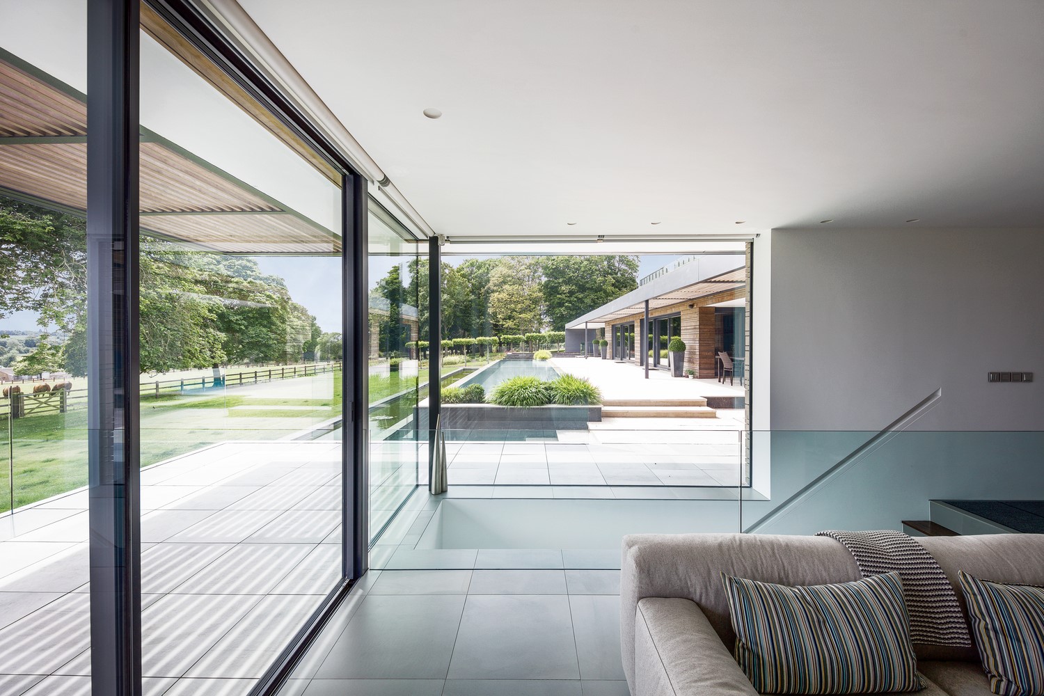 The Farmer's House by AR Design Studio in the South Downs National Park, UK The Farmer's House by AR Design Studio in the South Downs National Park, UK