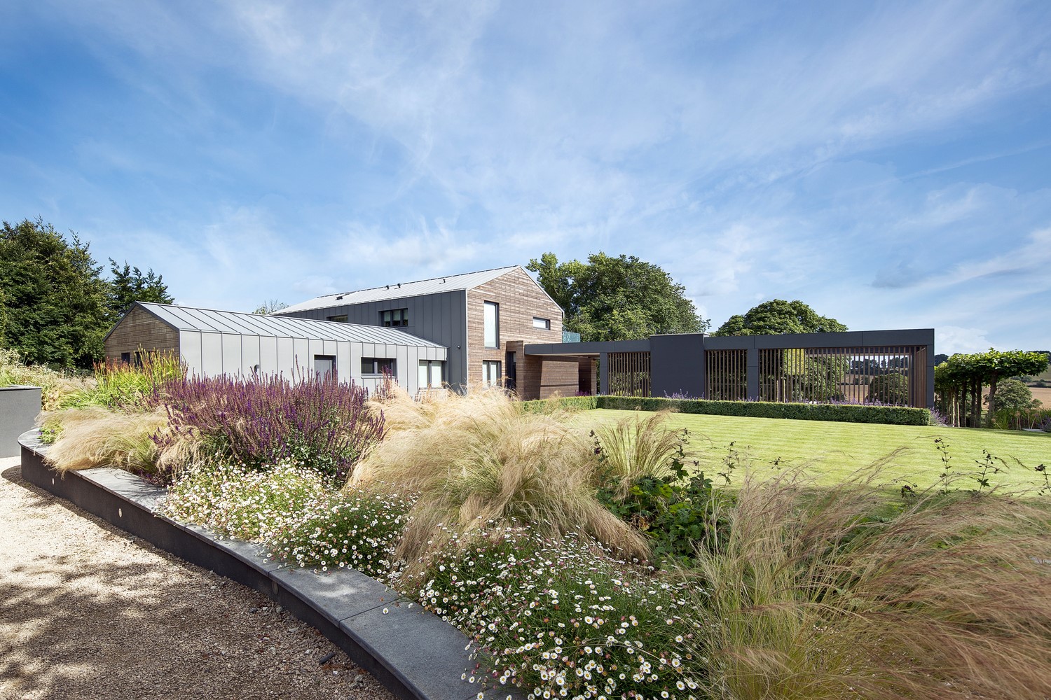 The Farmer's House by AR Design Studio in the South Downs National Park, UK The Farmer's House by AR Design Studio in the South Downs National Park, UK