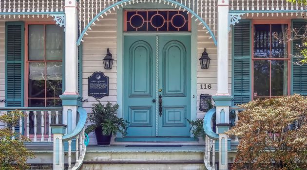 3 Front Door Trends to Boost Your Home’s Curb Appeal