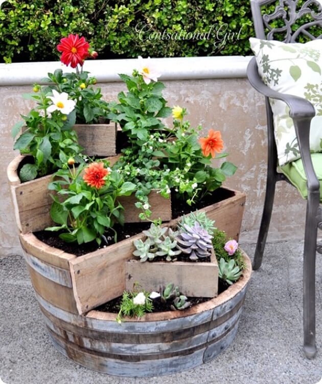 16 Captivating DIY Garden Decorations To Freshen Up Your Garden For Spring