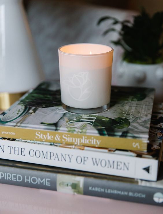 The Most Beautiful Candle Scents Per Seasons