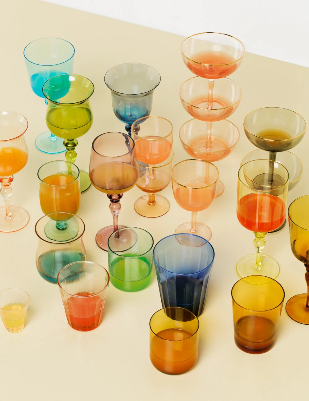 The Right Decor Trend For Spring – The Colored Glasses