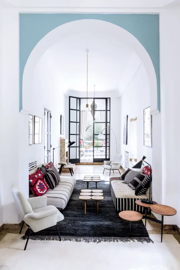 Ideas For a Living Room With Too High Ceilings