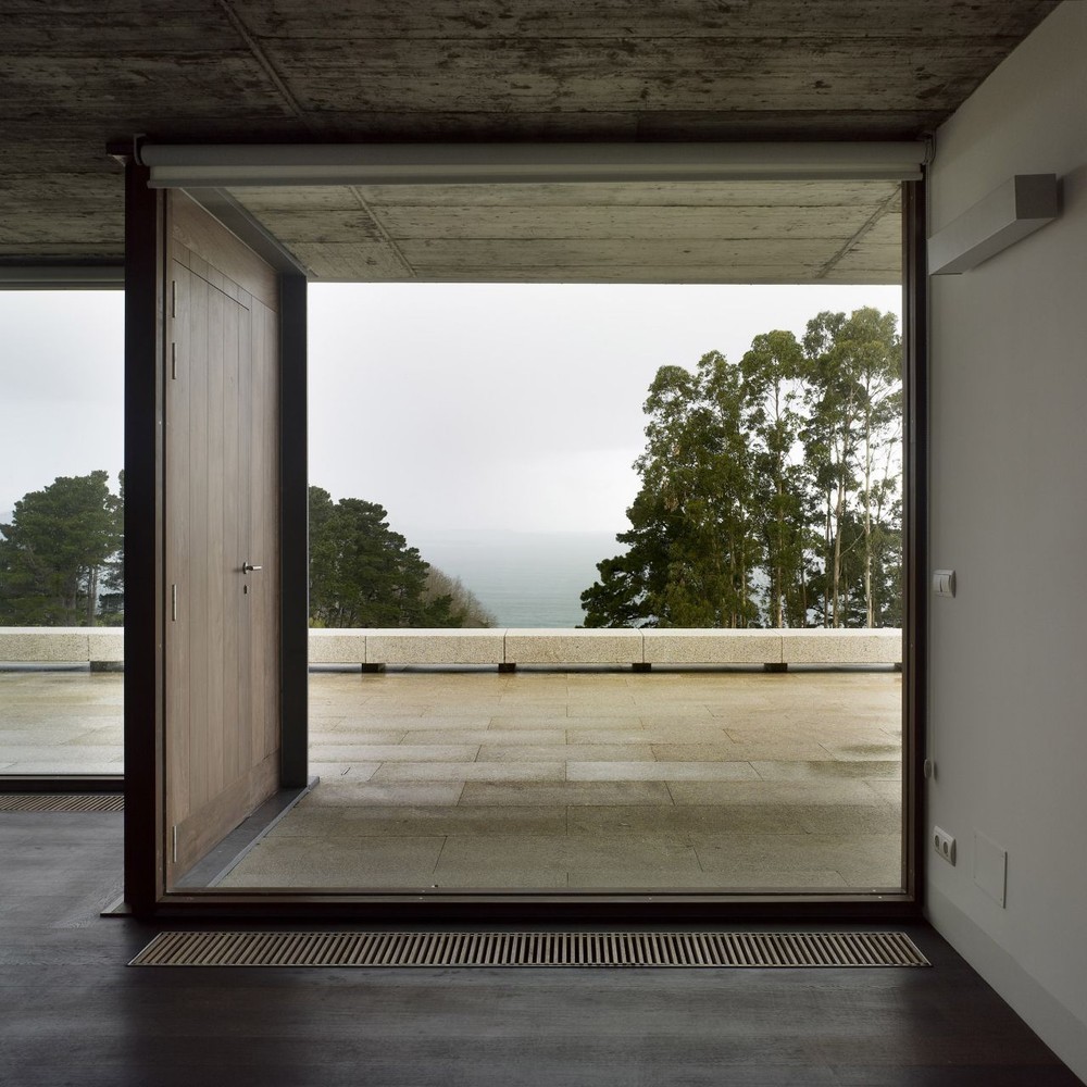 Casa A5 by Carlos Seoane Arquitectura in Oleiros, Spain Casa A5 by Carlos Seoane Arquitectura in Oleiros, Spain
