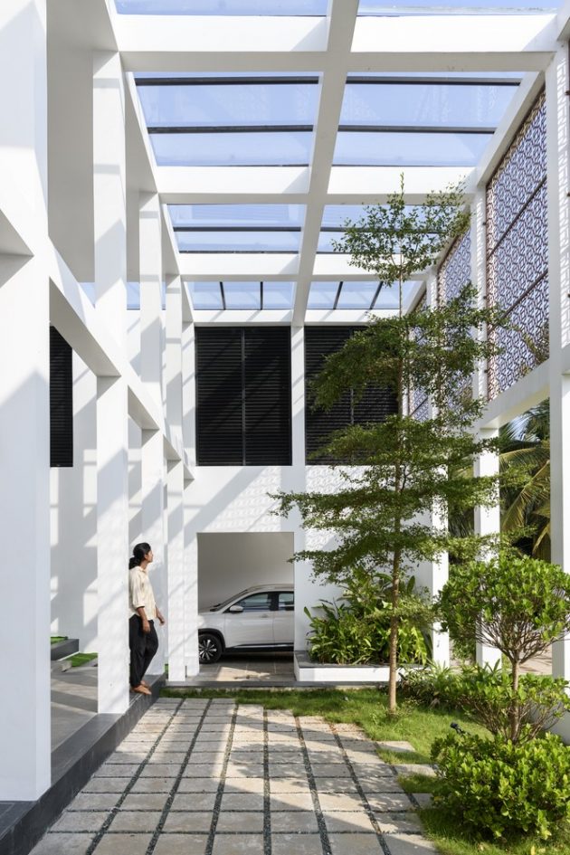 Harris Residence by Studio Acis in Kanhangad, India