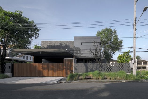 House (Be)hide by TOUCH Architect in Khet Khan Na Yao, Thailand