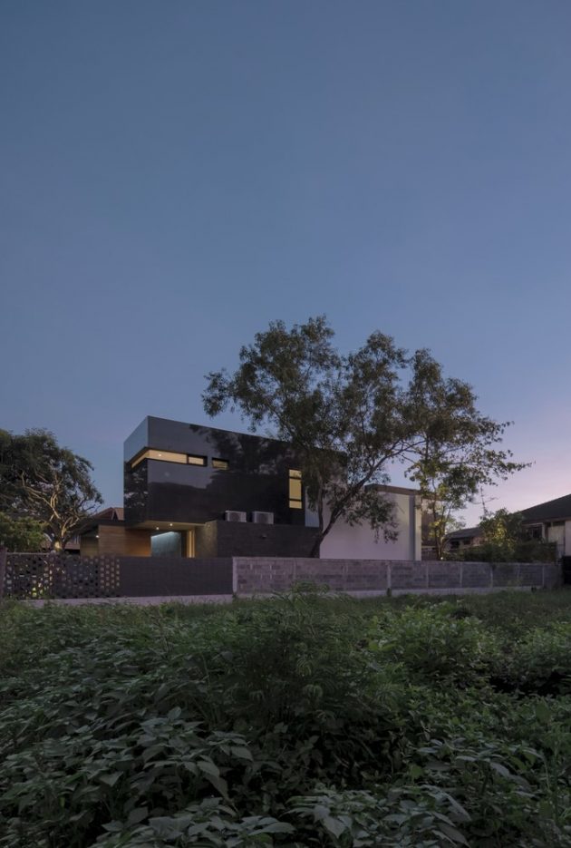 House (Be)hide by TOUCH Architect in Khet Khan Na Yao, Thailand