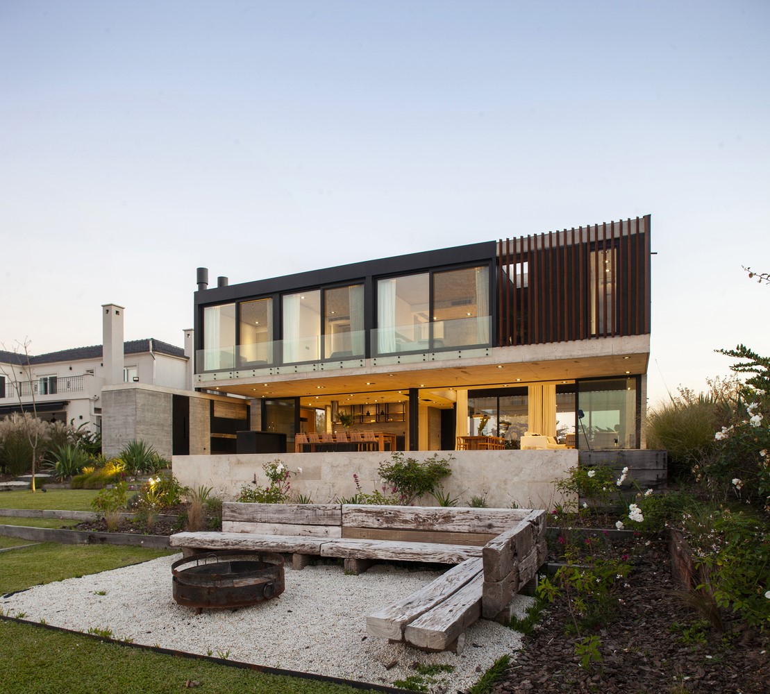 House FG by DIPA Arquitectos in Buenos Aires, Argentina House FG by DIPA Arquitectos in Buenos Aires, Argentina