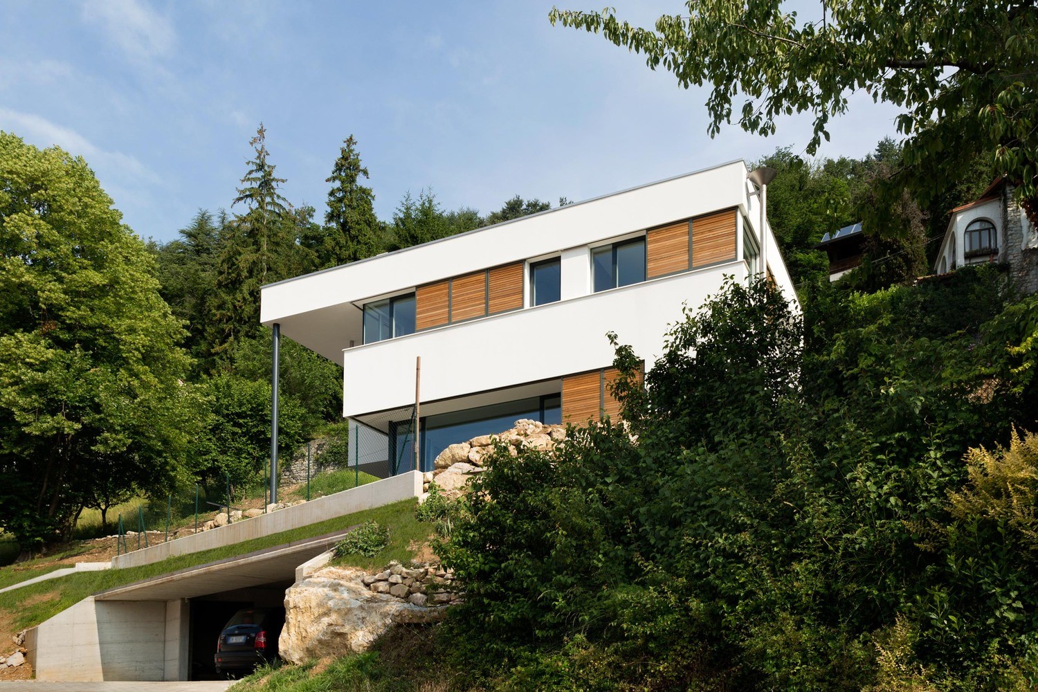 House NM by Studio Ecoarch in Varese, Italy House NM by Studio Ecoarch in Varese, Italy