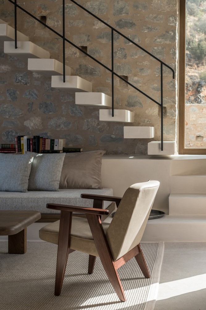 Monolith House by Desypri & Misiaris Architecture in Mani, Greece Monolith House by Desypri & Misiaris Architecture in Mani, Greece