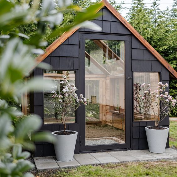 Why You Should Choose Garden Greenhouse For Your Green Paradise
