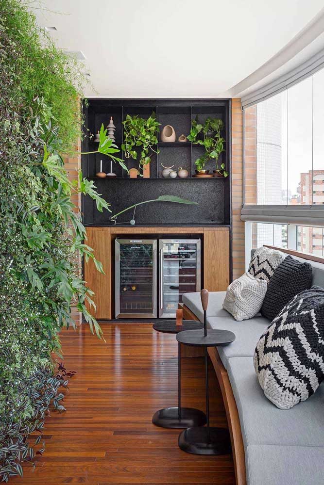 Decorating Tips For Having a Narrow Balcony Decorating Tips For Having a Narrow Balcony