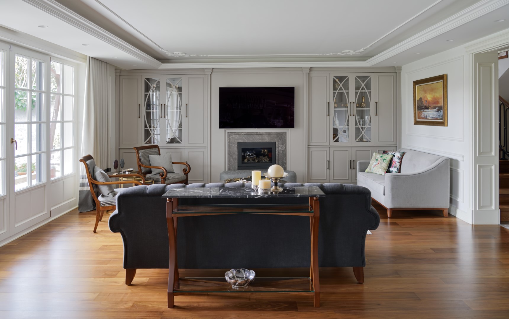 A Project That Digests The Classical and Follows The Contemporary: H 129 House A Project That Digests The Classical and Follows The Contemporary: H 129 House