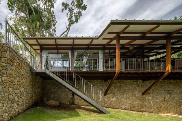 Casa JF por Rocco Arquitetos en Ibiuna, Brasil