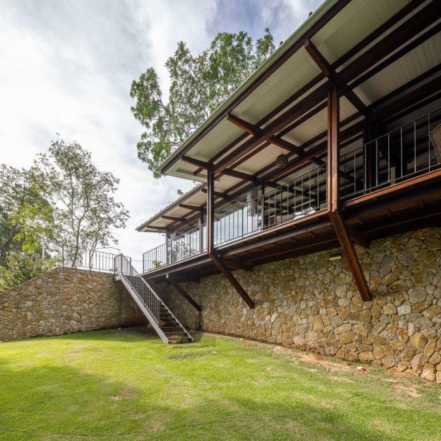 JF House by Rocco Arquitetos in Ibiuna, Brazil